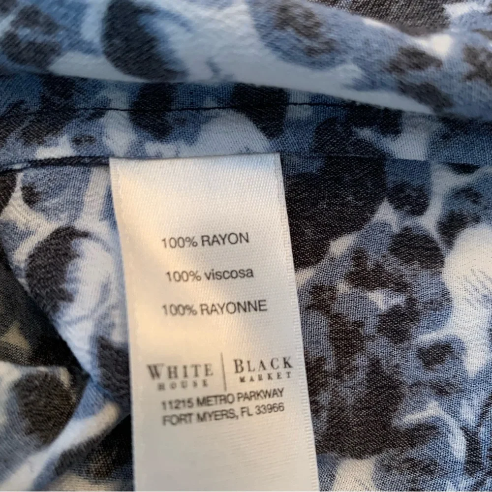 White House Black Market pleat neck sleeveless shell modern polka dot Size Small